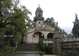 Iglesia y cementerio de Santa Cruz do Valadouro